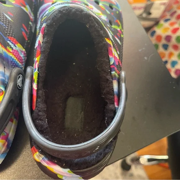 Crocs  men 4. Women. 6 - Picture 8 of 14